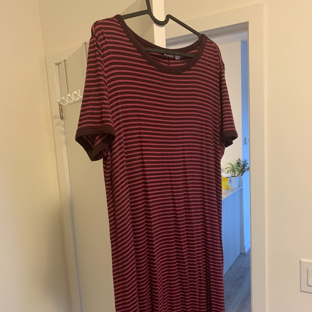 Gap Pink Flowy Summer T-Shirt Dress.